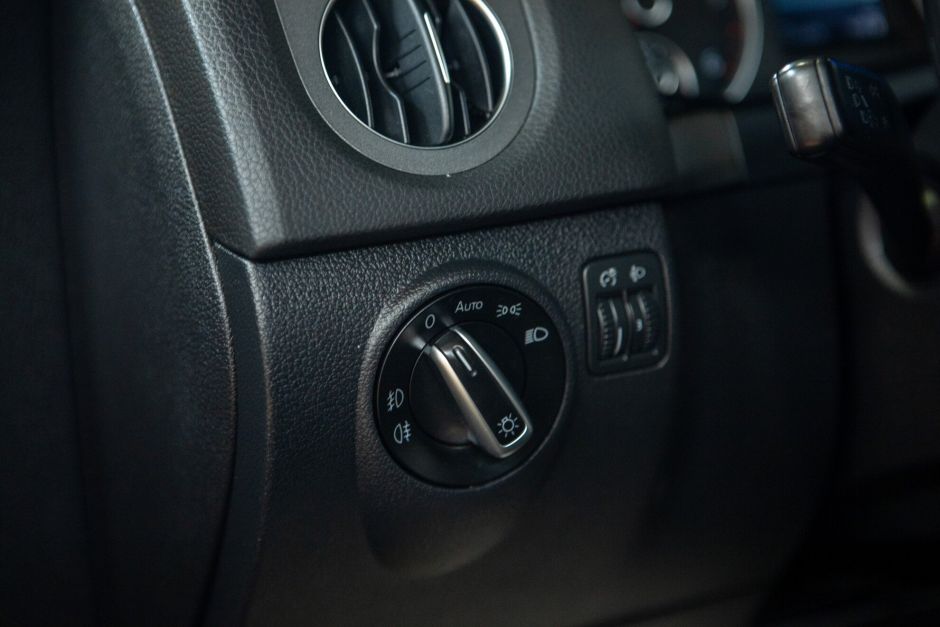 Volkswagen Tiguan 2.0 АКПП, 2012, 155 805 км фото 8