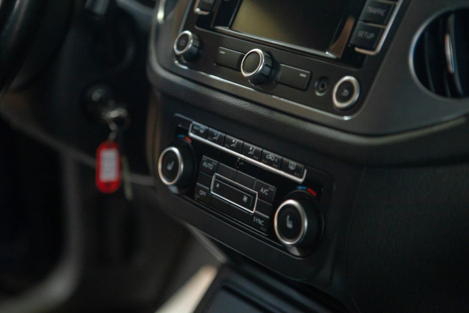 Volkswagen Tiguan 2.0 АКПП, 2012, 155 805 км фото 10