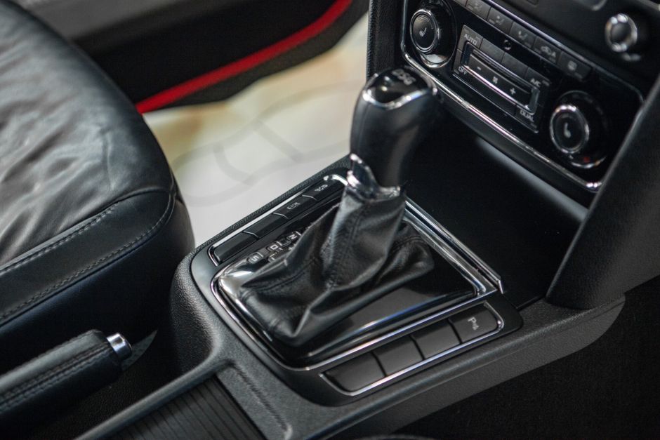 Skoda Superb 1.8 РКПП, 2013, 141 300 км фото 15