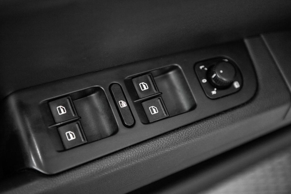 Skoda Superb 1.8 РКПП, 2013, 141 300 км фото 18