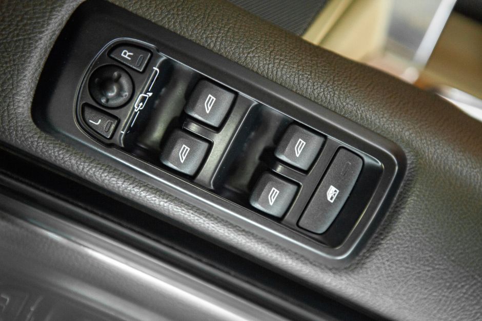 Land Rover Discovery 3.0 АКПП, 2011, 179 573 км фото 18