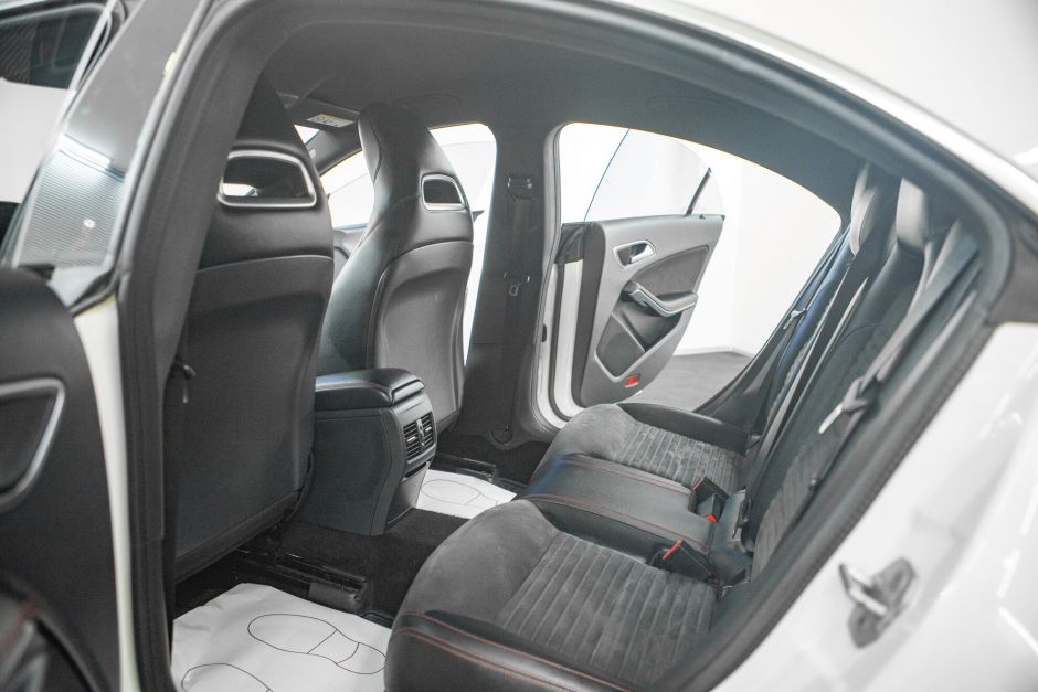 Mercedes-Benz CLA 2.0 РКПП, 2014, 106 000 км фото 16