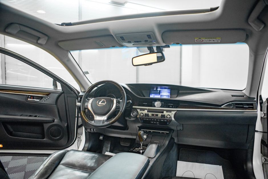 Lexus ES 2.5 АКПП, 2014, 112 000 км фото 5