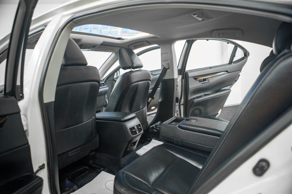 Lexus ES 2.5 АКПП, 2014, 112 000 км фото 6