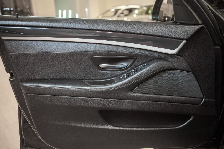 BMW 5 серии 2.0 АКПП, 2016, 152 621 км фото 9