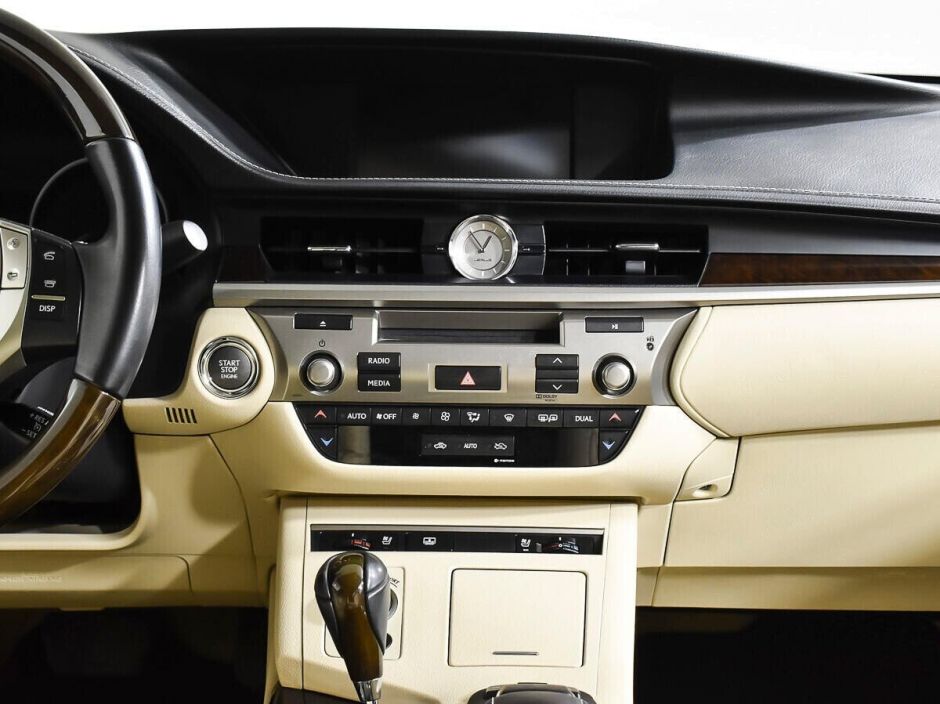 Lexus ES 2.5 АКПП, 2014, 111 000 км фото 8