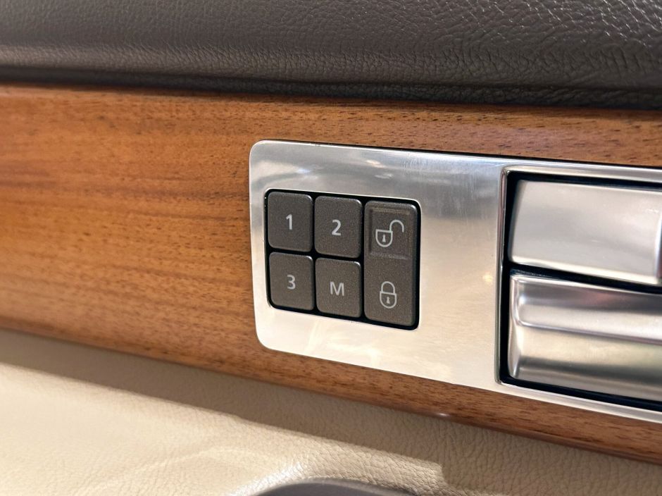 Land Rover Discovery 3.0 АКПП, 2012, 168 093 км фото 18