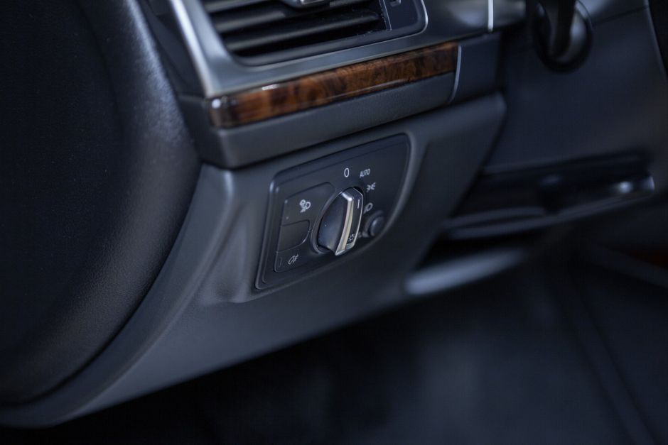 Audi A6 2.8 РКПП, 2014, 132 323 км фото 13