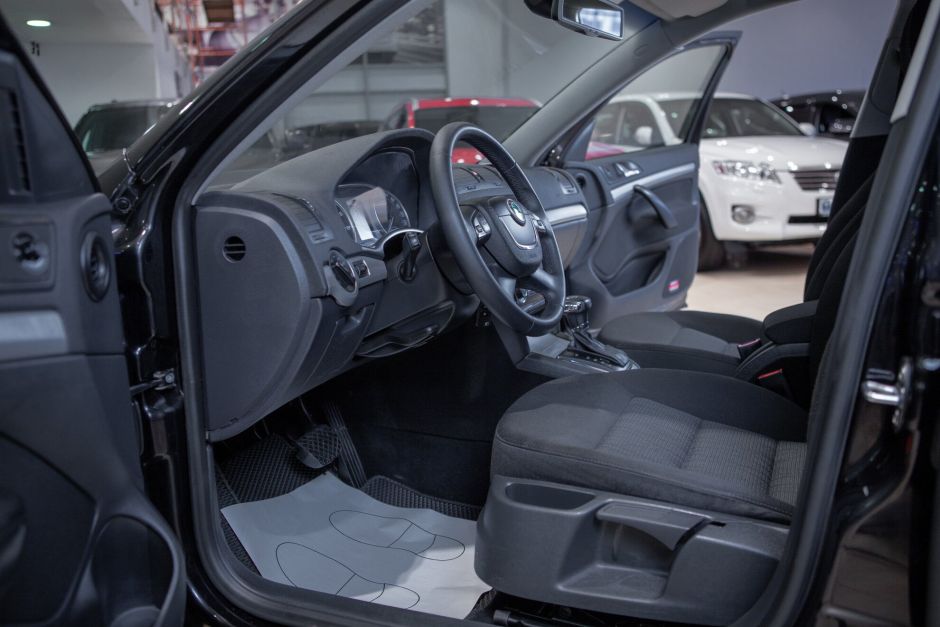 Skoda Octavia 1.6 АКПП, 2011, 147 234 км фото 5