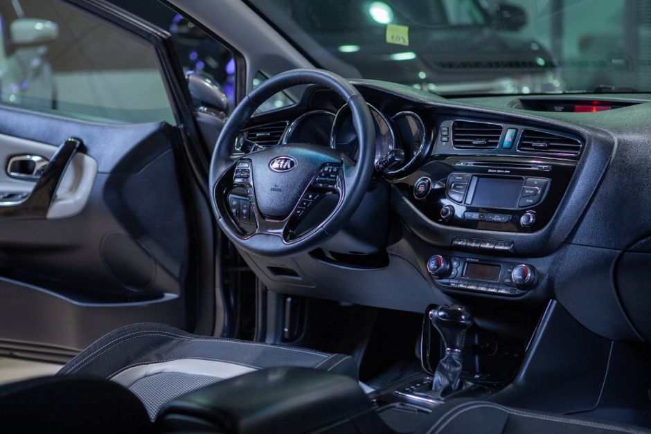 Kia Ceed 1.6 АКПП, 2013, 128 321 км фото 7