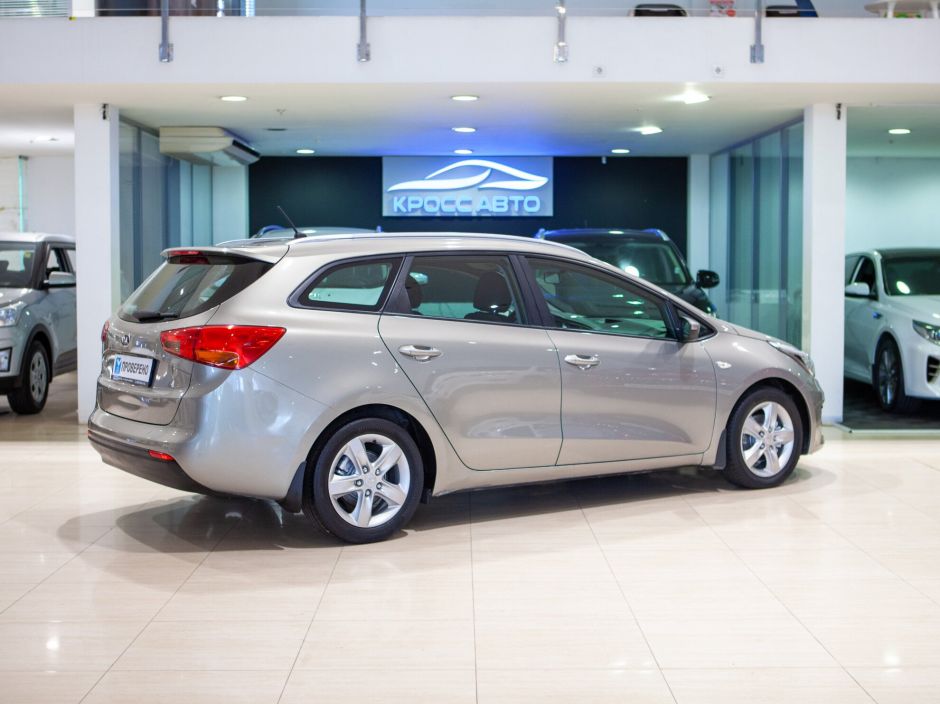 Kia Ceed 1.6 АКПП, 2015, 143 297 км фото 2