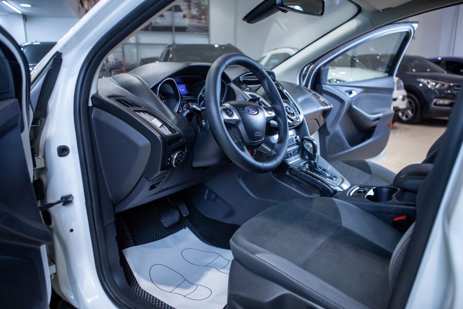 Ford Focus 1.6 РКПП, 2013, 151 836 км фото 7