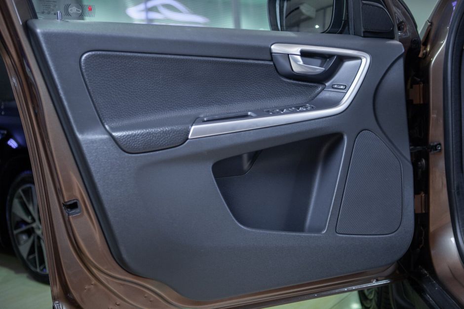 Volvo XC60 2.4 АКПП, 2010, 169 425 км фото 6