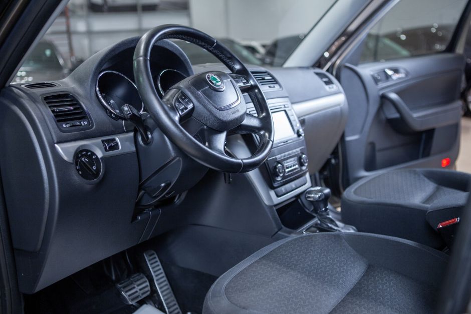 Skoda Yeti 1.8 РКПП, 2012, 142 256 км фото 7