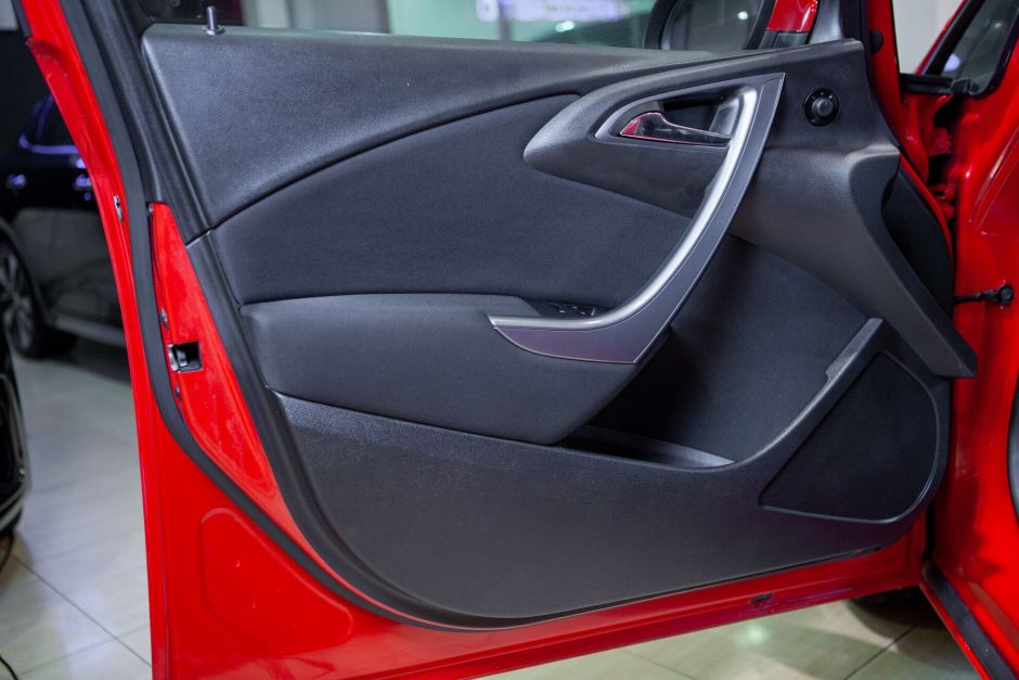 Opel Astra 1.4 АКПП, 2012, 134 323 км фото 8