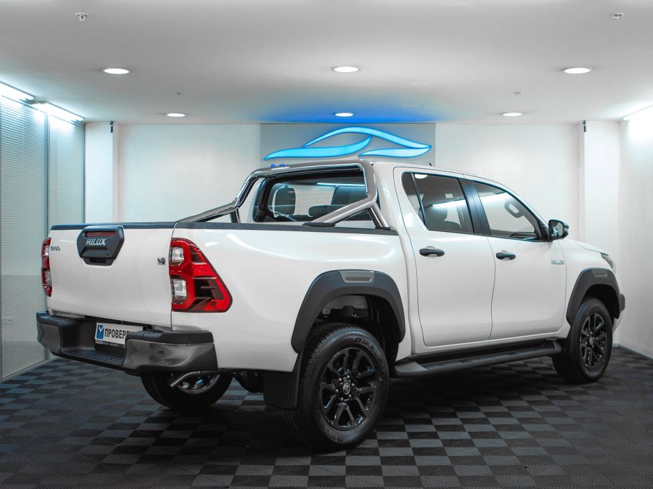 Toyota Hilux 2.4 МКПП, 2022, 20 км фото 2