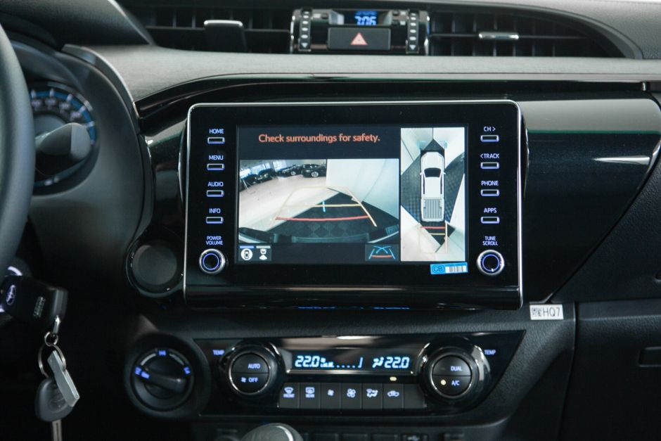 Toyota Hilux 2.4 МКПП, 2022, 20 км фото 12