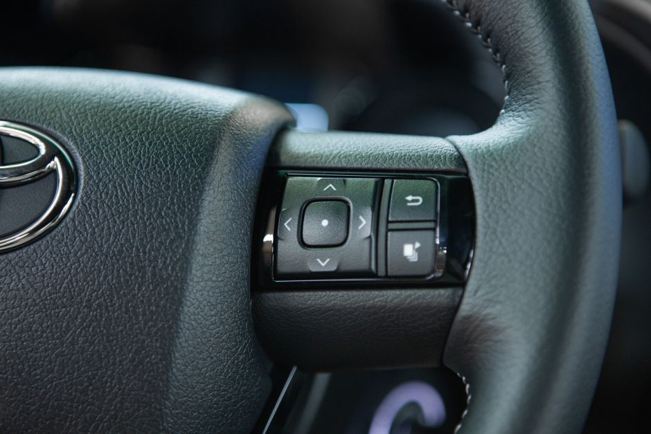 Toyota Hilux 2.4 МКПП, 2022, 20 км фото 16