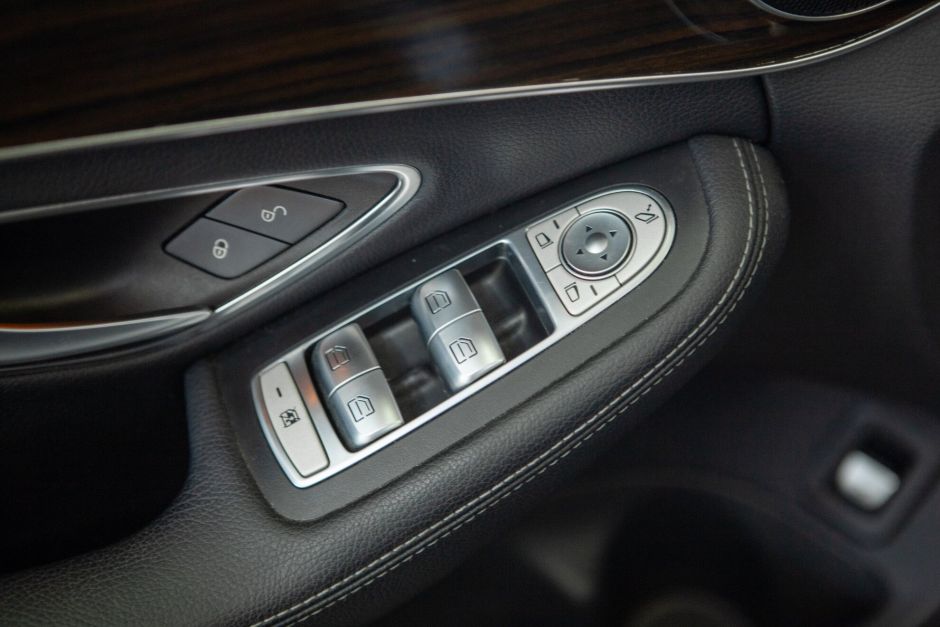 Mercedes-Benz C-класс 2.0 АКПП, 2016, 95 186 км фото 17