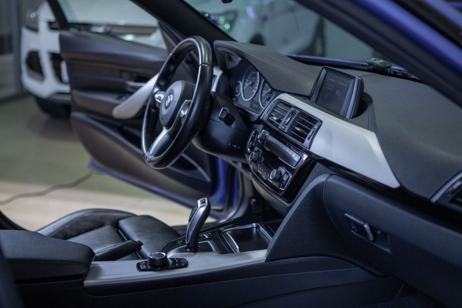 BMW 3 серия 2.0 АКПП, 2018, 123 352 км фото 9