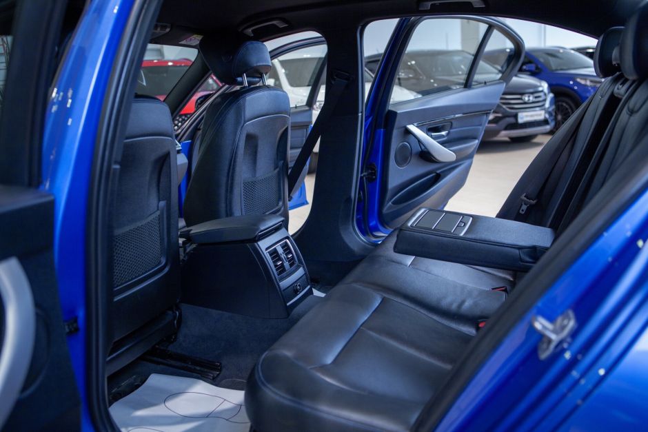 BMW 3 серия 2.0 АКПП, 2018, 123 352 км фото 18