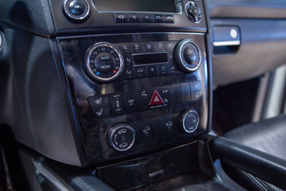 Mercedes-Benz M-класс 5.5 АКПП, 2008, 181 296 км фото 12