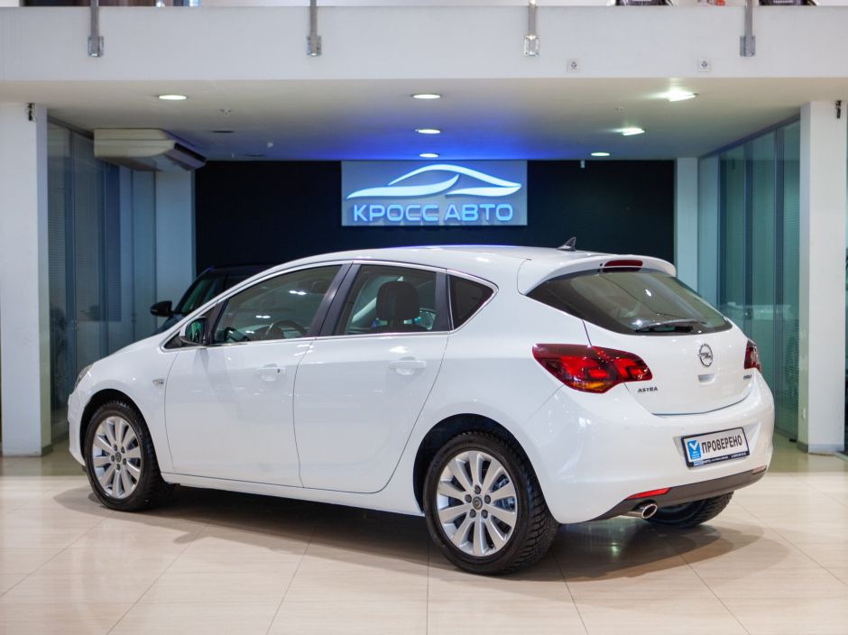 Opel Astra 1.6 АКПП, 2011, 153 761 км фото 4