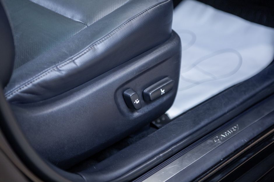 Toyota Camry 2.5 АКПП, 2016, 126 601 км фото 16