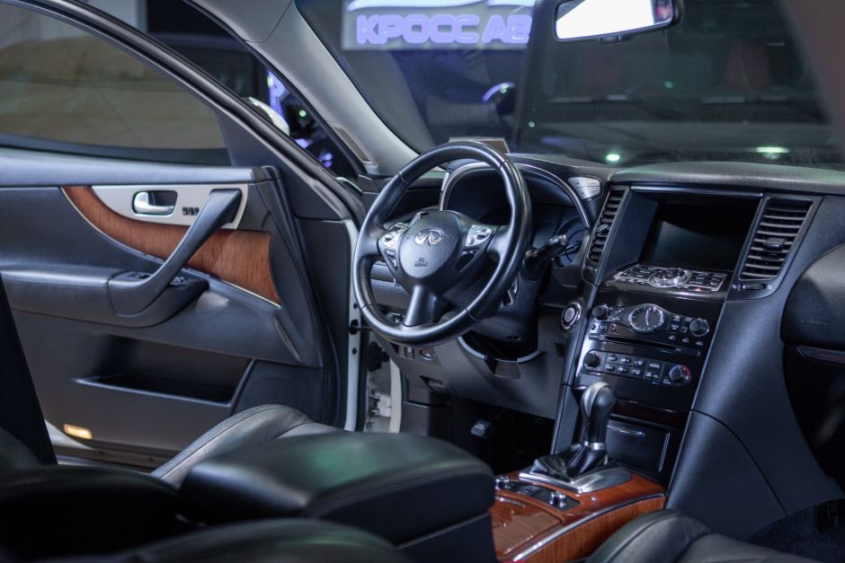 Infiniti FX37 0.0 АКПП, 2013, 116 991 км фото 7