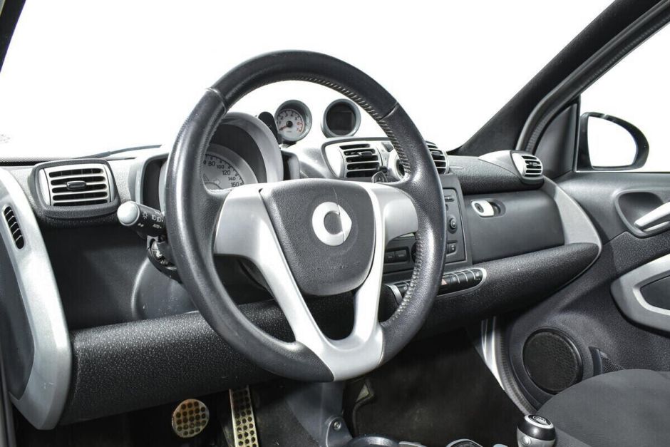 Smart Fortwo 1.0 РКПП, 2009, 167 000 км фото 7