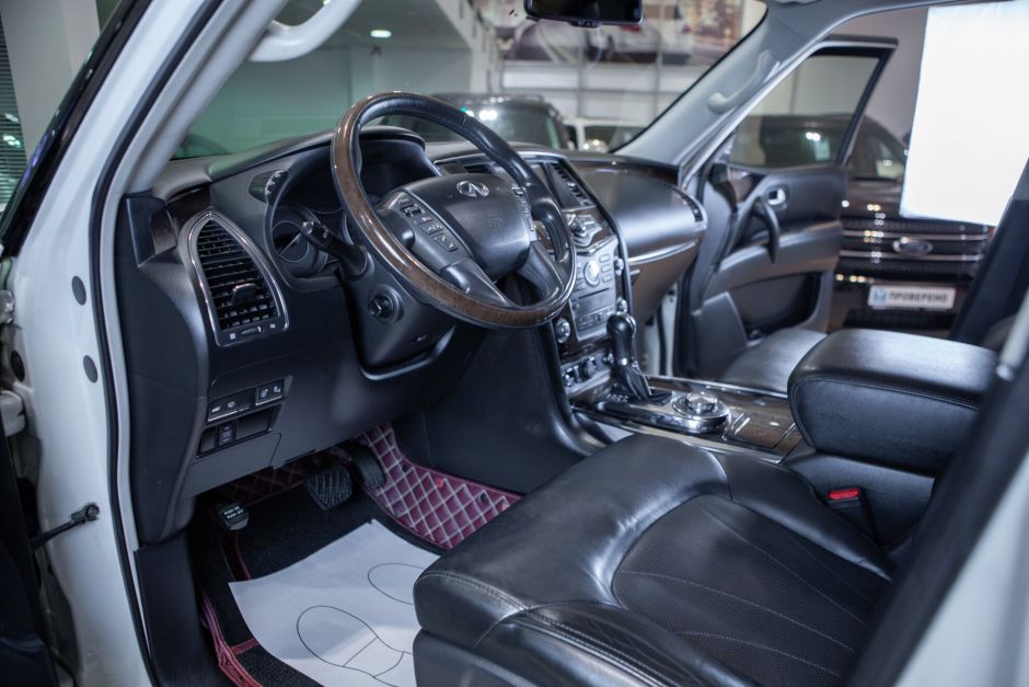 Infiniti QX80 5.6 АКПП, 2014, 162 054 км фото 11