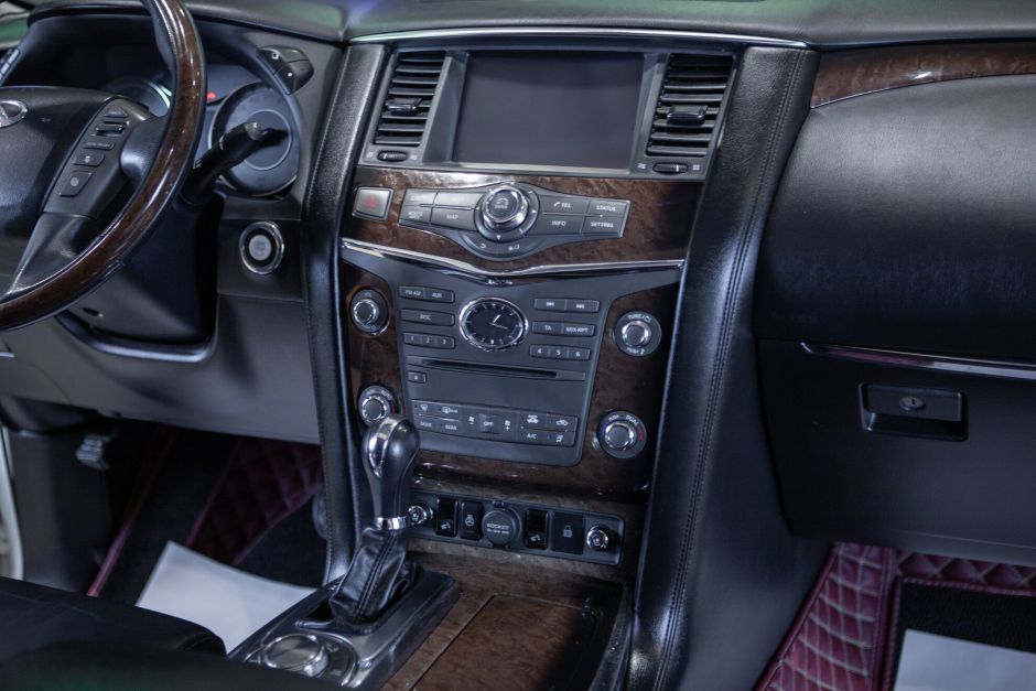 Infiniti QX80 5.6 АКПП, 2014, 162 054 км фото 19