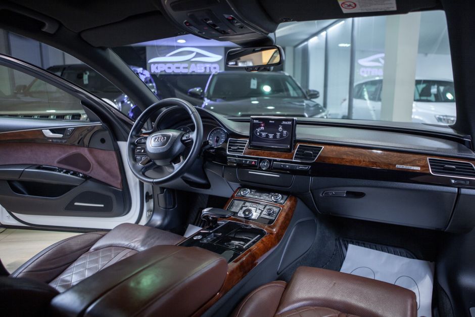 Audi A8 3.0 АКПП, 2011, 164 258 км фото 5