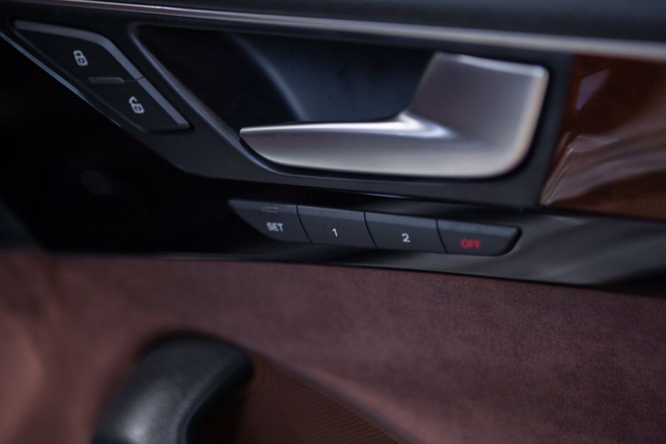 Audi A8 3.0 АКПП, 2011, 164 258 км фото 28