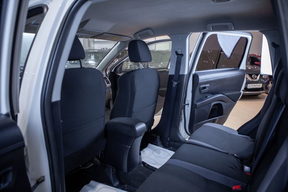 Mitsubishi Outlander 2.0 CVT, 2010, 181 281 км фото 6