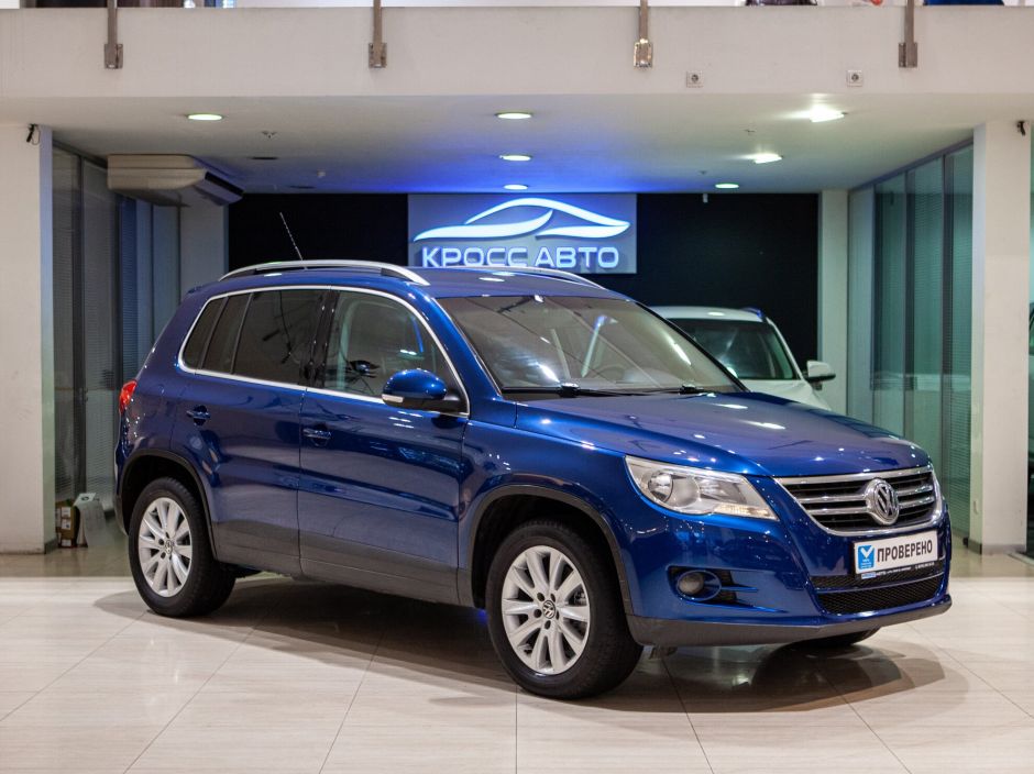 Volkswagen Tiguan 2.0 АКПП, 2010, 180 257 км фото 3