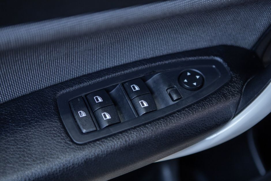 BMW 1 серии 1.6 АКПП, 2011, 151 581 км фото 8