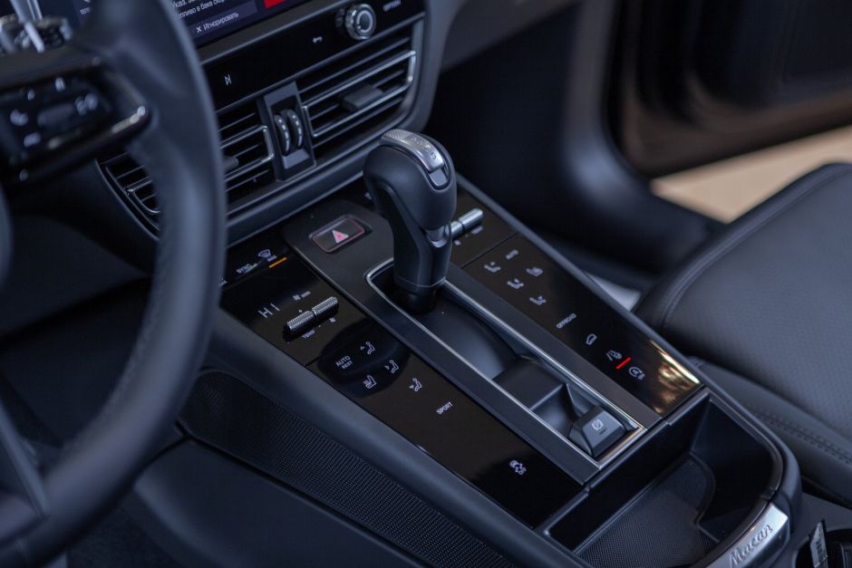 Porsche Macan 2.0 РКПП, 2023, 30 км фото 18