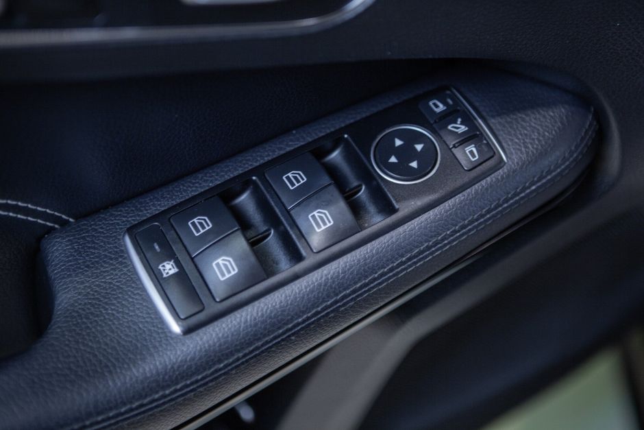 Mercedes-Benz E-класс 3.5 АКПП, 2014, 132 369 км фото 9