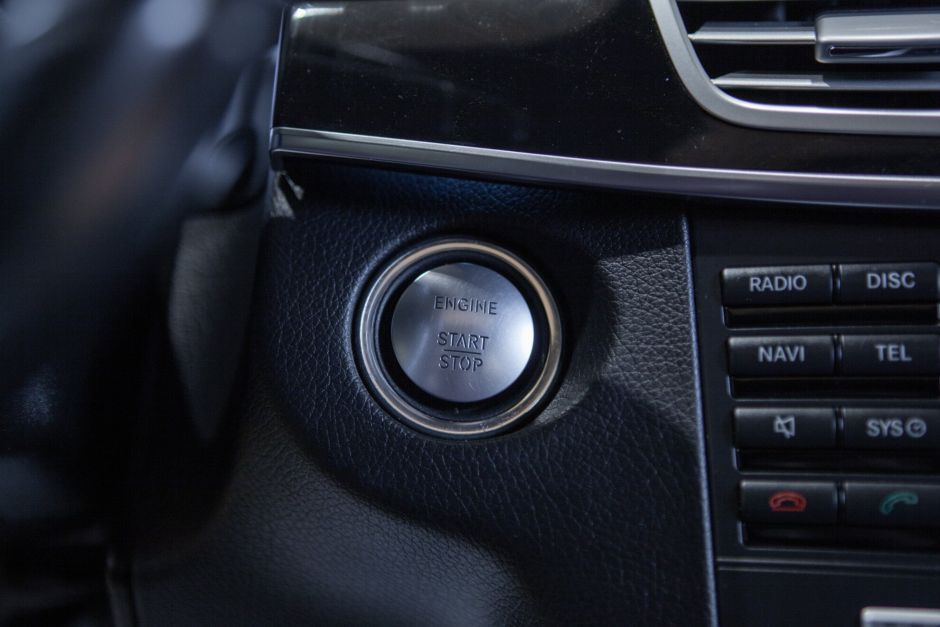 Mercedes-Benz E-класс 3.5 АКПП, 2014, 132 369 км фото 16