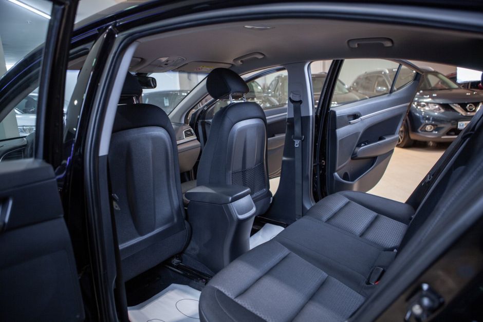 Hyundai Elantra 2.0 АКПП, 2017, 62 360 км фото 6