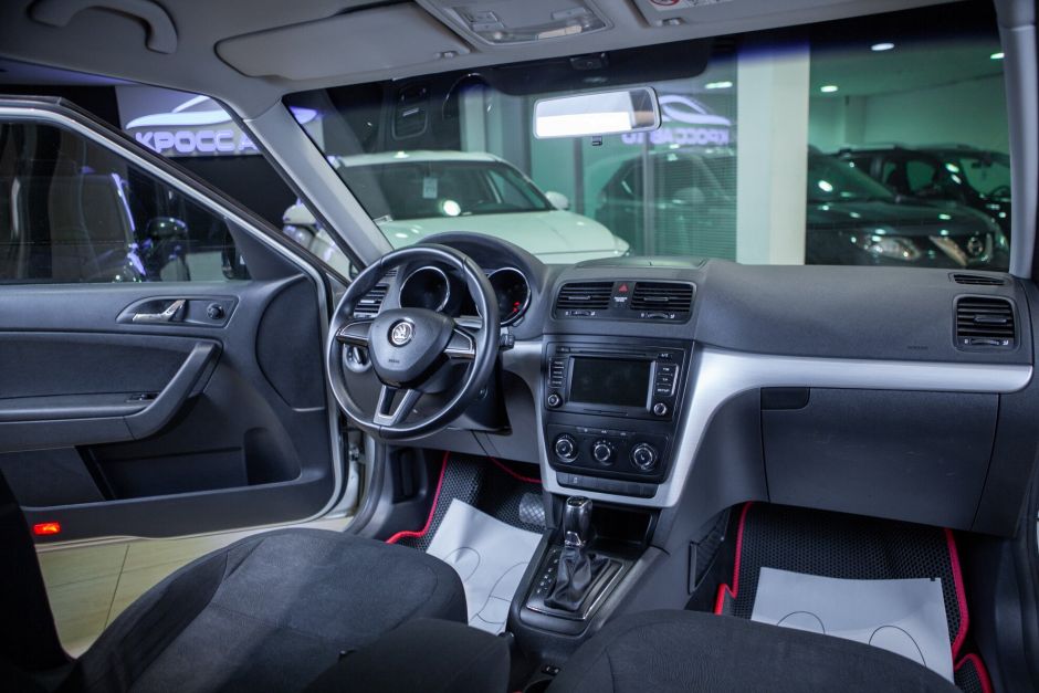 Skoda Yeti 1.4 РКПП, 2014, 142 170 км фото 7