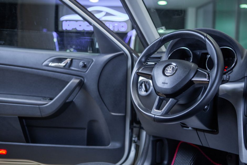 Skoda Yeti 1.4 РКПП, 2014, 142 170 км фото 8