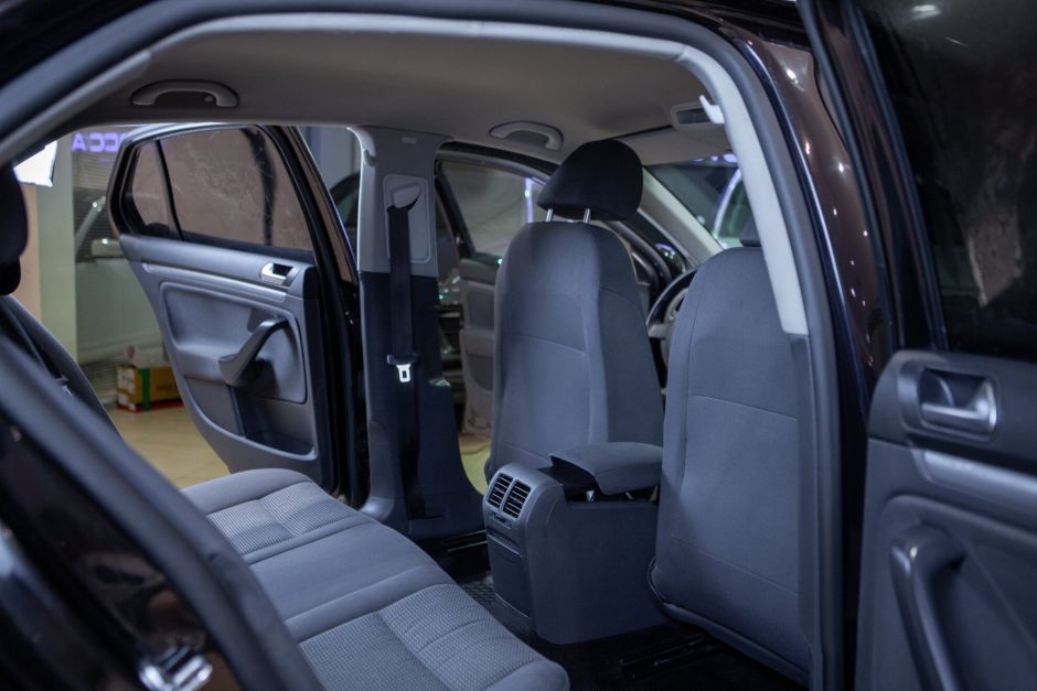 Volkswagen Jetta 1.6 АКПП, 2009, 177 249 км фото 6