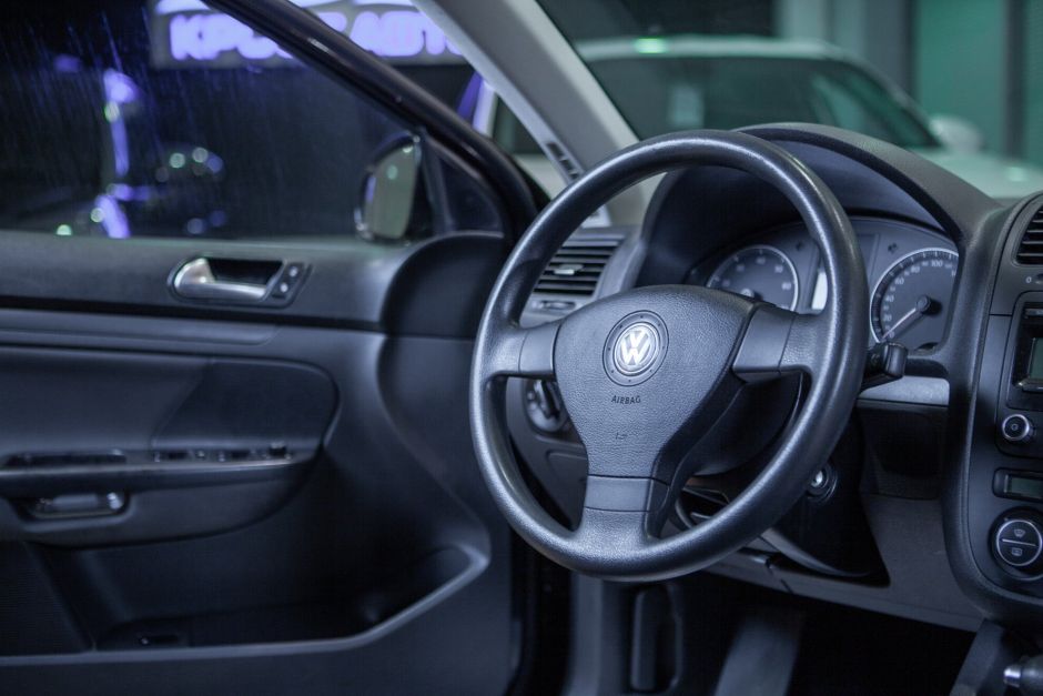 Volkswagen Jetta 1.6 АКПП, 2009, 177 249 км фото 9