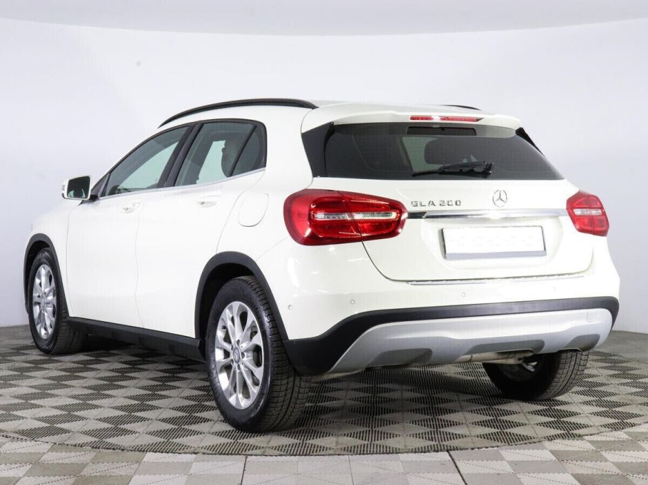 Mercedes-Benz GLA 1.6 РКПП, 2014, 120 000 км фото 4