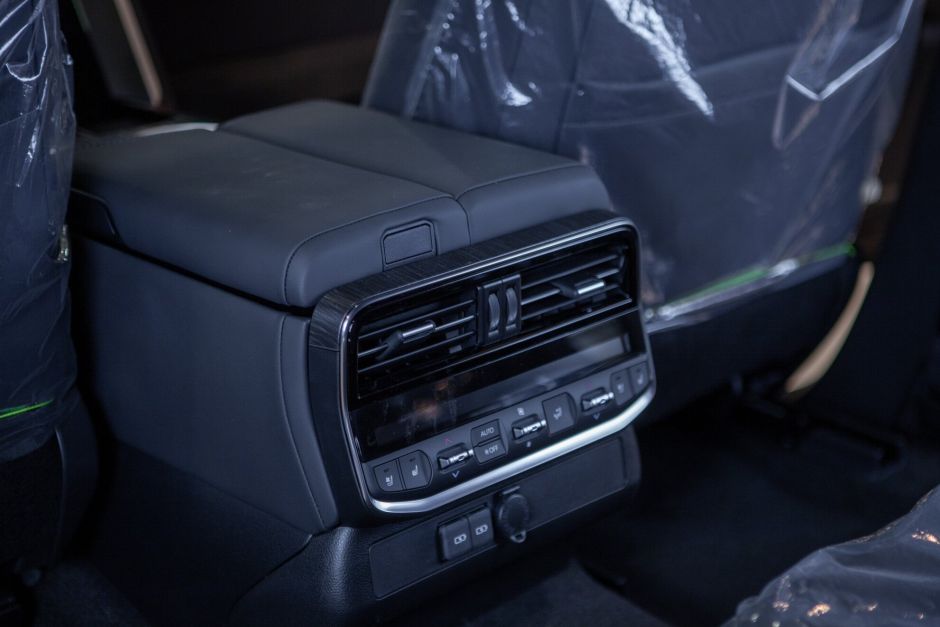 Toyota Land Cruiser 3.4 АКПП, 2023, 10 км фото 7