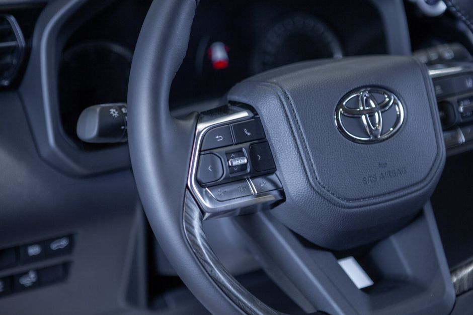 Toyota Land Cruiser 3.4 АКПП, 2023, 10 км фото 17