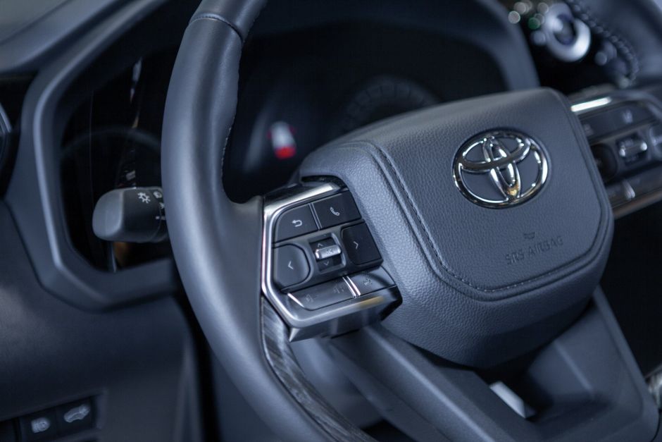 Toyota Land Cruiser 3.4 АКПП, 2023, 10 км фото 8