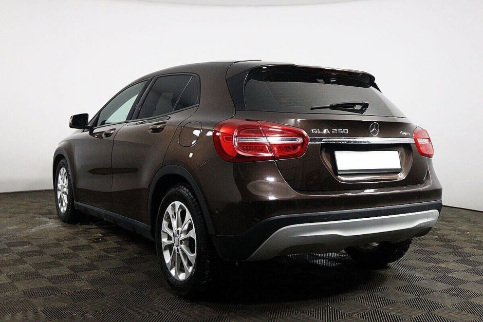 Mercedes-Benz GLA 2.0 РКПП, 2014, 112 000 км фото 4